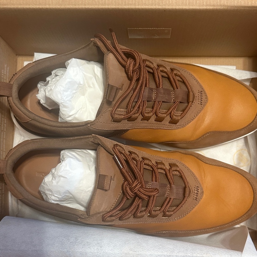 NIB Men's Featherlight Fast Cognac Leather Shoes - Picture 2 of 3